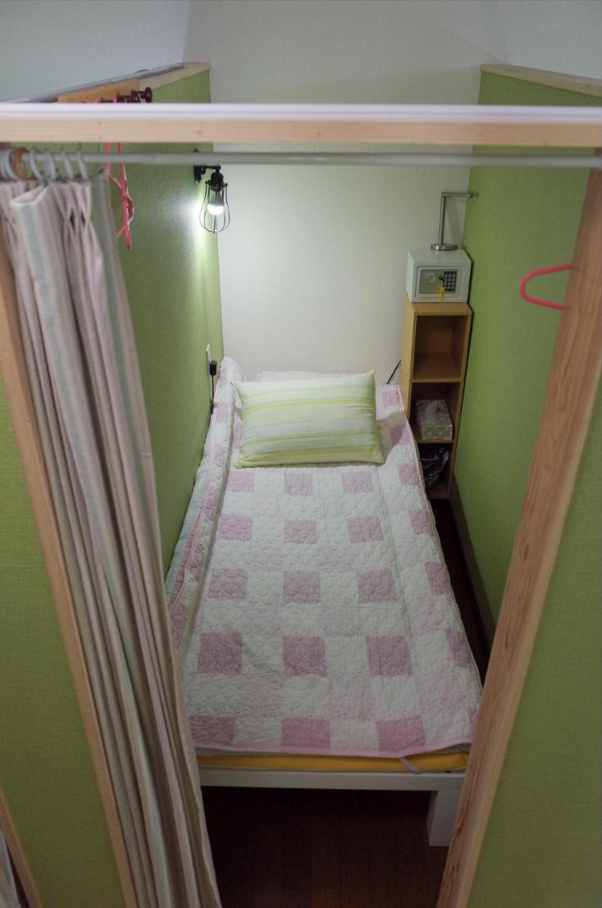 An An Guest Inn Наха Екстер'єр фото